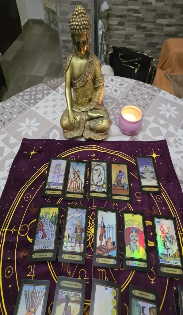 consulta de tarot sin gabinete desde casa